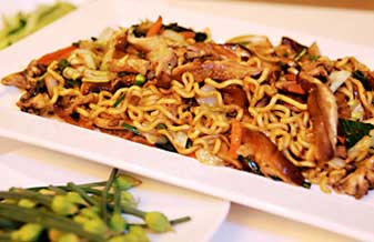 Zé lanche & Tiomaki Yakissoba - Foto 1