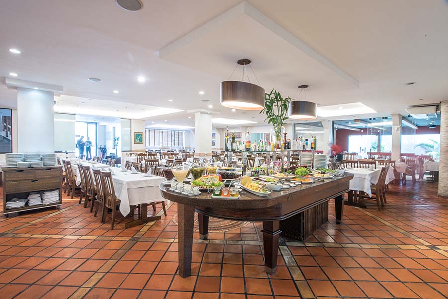 Gaúcho’s Churrascaria - Foto 2